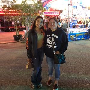 Meet your Posher, Xochitl